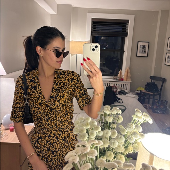 AUTHENTIC SAINT LAURENT Lou Lou sunglasses - Picture 5 of 5